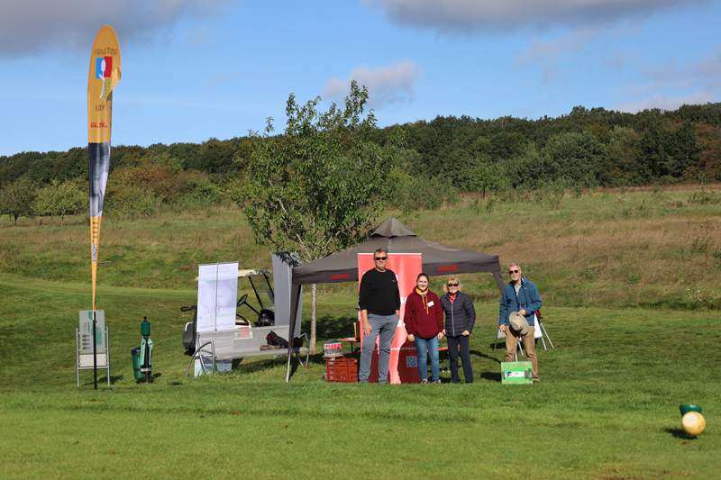 golf stand